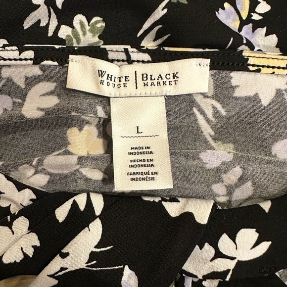 White House Black Market Top Shirt Navy Floral Large - Picture 2 of 7